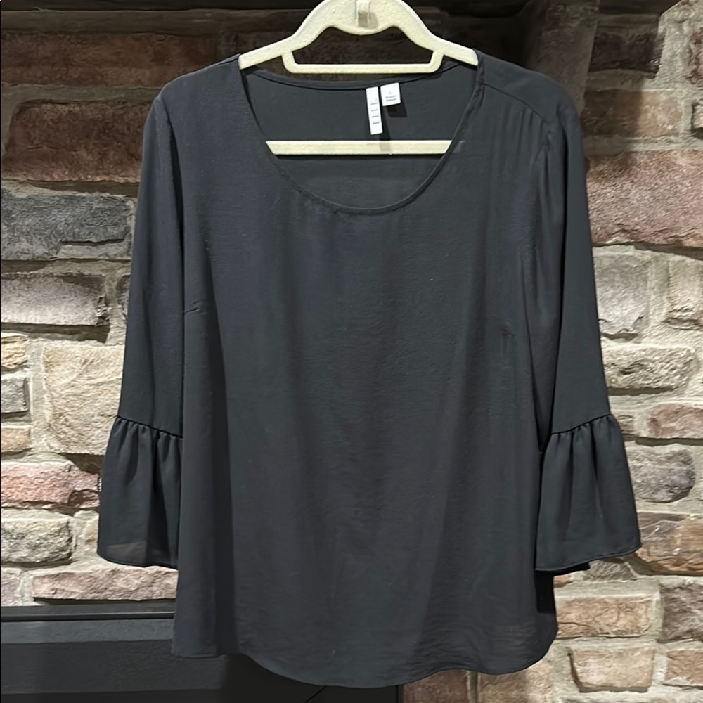 Elle Black Ruffled Bell Sleeve Blouse